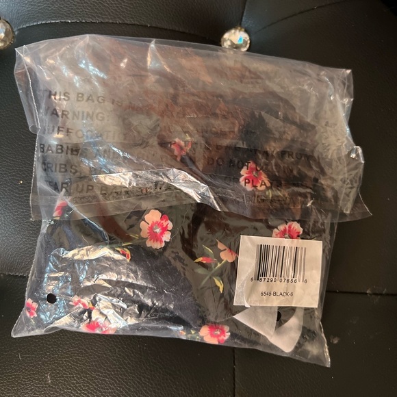 💓🖤NWT- 2 SUPER CUTE LITTLE GIRL BIKINIS SZ 5&6💓🖤 - Picture 5 of 12